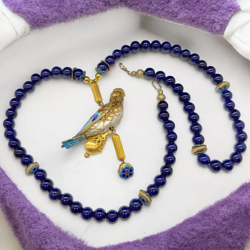 Vintage Sodalite(?) Bead & Cloisonné Figural Bird Pendant Necklace